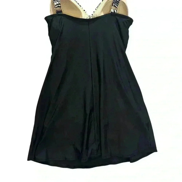 Beachscene Collection Black And White Swim Dress One Piece Swimsuit Women’s 10 - Picture 8 of 11